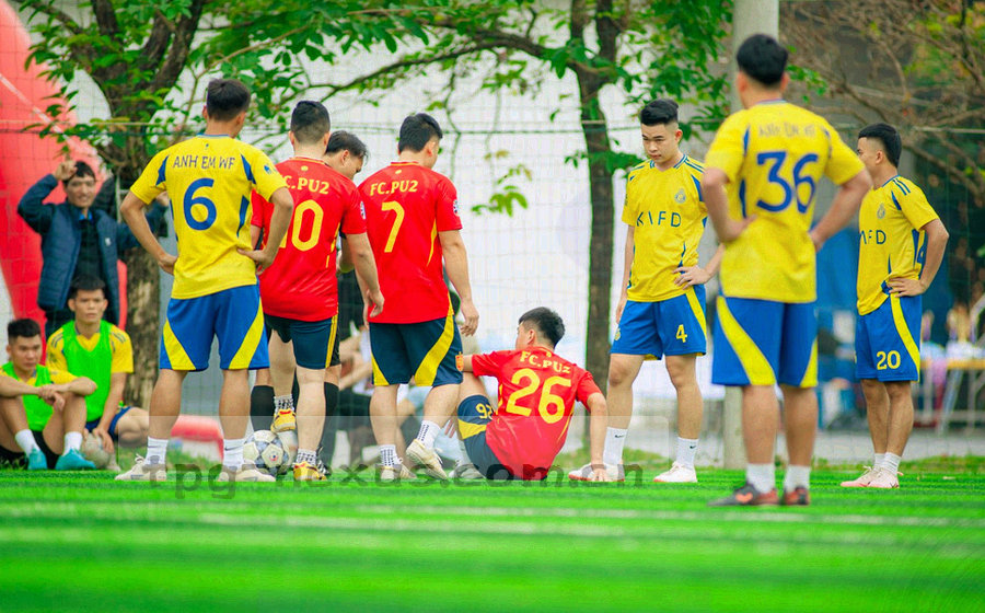 两张上下叠加的小型路径图，下方一张折线更短